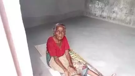 गुमला: पब्लिक ऐप में खबर चलने के बाद मिली 80 वर्षीय बुजुर्ग महिला, परिजनों ने जताया आभार