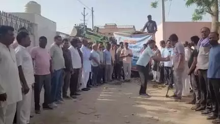 लूनकरनसर: कस्बे की महात्मा गांधी इंग्लिश मीडियम स्कूल के आगे प्रशासन ने करवाई सफाई, पब्लिक की खबर का हुआ असर #jansamasya