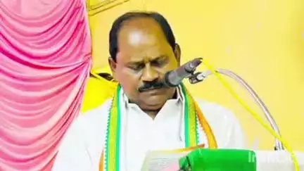 കോഴഞ്ചേരി: തിരുവിതാംകൂർ ദേവസ്വം എംപ്ലോയീസ് ഫ്രണ്ട് ആറന്മുള ഗ്രൂപ്പ് സമ്മേളനം കിഴക്കേനടയിൽ നടന്നു