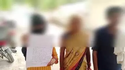 लखीमपुर: चाऊपुर पड़री में शौच के लिए गई नाबालिग़ से दबंग ने की छेड़छाड़, विरोध पर परिवार से की मारपीट, मां ने एसपी से की शिकायत