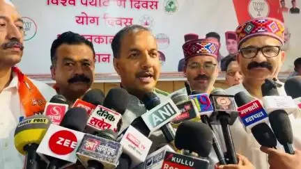 कुल्लू: गरीबों के लिए समर्पित है केंद्र की मोदी सरकार, ढालपुर में बोले बिलासपुर के विधायक त्रिलोक जम्वाल
