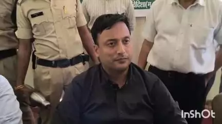 ग्यारसपुर: जिले में सड़क हादसों को रोकने के लिए कलेक्टर ने आवारा गौवंशों को गौशाला पहुंचाने के अधिकारियों को दिए निर्देश