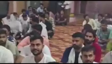 करौली: टाउन हॉल में आयोजित सिविल डिफेंस प्रशिक्षण में पेयजल समस्या से प्रशिक्षणार्थियों को हुई परेशानी