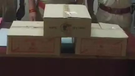 स्लीमनाबाद: स्लीमनाबाद पुलिस ने अवैध शराब के दो ठिकानों पर की छापेमारी, शराब का व्यापार करने वाले दो आरोपी गिरफ्तार