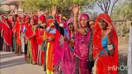 रोहट: रोहट के ढाबर ग्राम पंचायत स्थित GSS पर लोगों का अघोषित बिजली को लेकर फूटा गुस्सा, किया विरोध प्रदर्शन