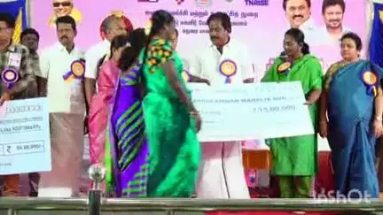 மதுரை வடக்கு: திருப்பாலையில் மகளிர் சுய உதவி குழுக்களுக்கு ₹129 கோடி சிறப்பு கடன் உதவி வழங்கும் நிகழ்வை துவக்கி வைத்த அமைச்சர் மூர்த்தி