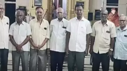 పత్తికొండ: కన్నప్ప సినిమా ఫ్రీ రిలీజ్ ఈవెంట్‌ను బహిష్కరించాలని పట్టణంలో బ్రాహ్మణ సంక్షేమ సంఘం రాష్ట్ర అధ్యక్షుడు వెంకటరామరాజు పిలుపు