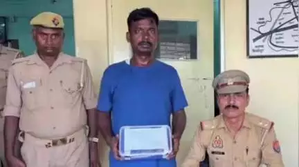 मुगलसराय: आलमपुर नहर पुलिया के पास पुलिस ने अवैध तमंचा व कारतूस के साथ एक अपराधी को किया गिरफ्तार