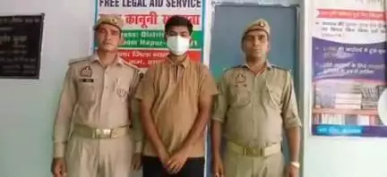 हापुड़: थाना हापुड़ देहात पुलिस ने मारपीट की घटना में फरार चल रहे एक अभियुक्त को किया गिरफ्तार