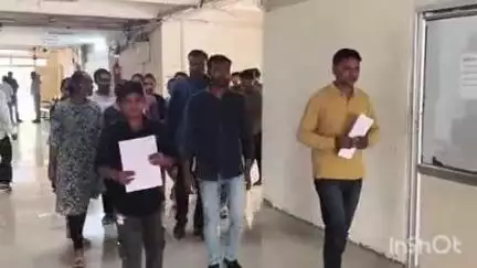 દેત્રોજ રામપુરા: વિજ્ઞાન પ્રવાહ સરકારી ઉચ્ચતર માધ્યમિક શાળાના વિધાર્થીઓએ મામલતદાર કચેરી ખાતે મામલતદારને આવેદનપત્ર પાઠવ્યું,#jansamasya