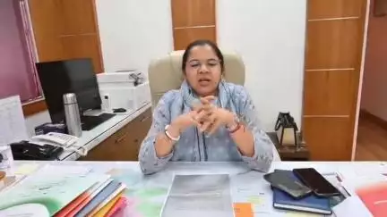 टिहरी: जिलाधिकारी निकिता खंडेलवाल ने अंतर्राष्ट्रीय योग दिवस को भव्य रूप से मनाने और कार्यक्रम में हिस्सा लेने की अपील की
