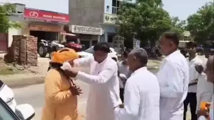 तोशाम: तोशाम में पूर्णनाथ महाराज और जिला परिषद चेयरपर्सन अनिता मलिक ने गंगा मल्टीस्पेशलिटी अस्पताल का उद्घाटन किया