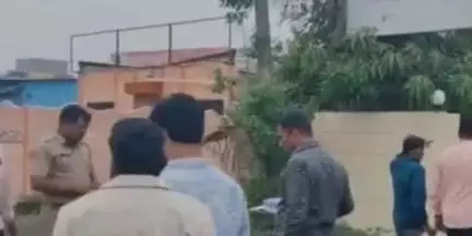 उत्तर सोलापूर: भोगाव हद्दीत वेटरला शिवीगाळ केल्यावरून एकावर चाकूने केले वार: तालुका पोलिसांची माहिती...