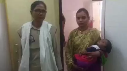 राठ: स्यावरी गांव में अतिरिक्त दहेज की मांग पूरी न होने पर नाराज ससुरालीजनों ने महिला को पीटकर घर से निकाला