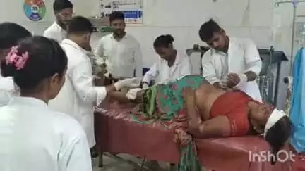 भभुआ: बबुरा पुल के पास बैंक से ₹1 लाख लेकर जा रही महिला से बदमाशों ने छीना, महिला गिरकर हुई घायल