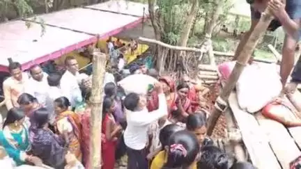 ଲାଞ୍ଜିଗଡ: ଭଇଁରୀପାଲି ପଞ୍ଚାୟତ ଅଧୀନସ୍ଥ ଗୋପାଳପୁର ଠାରେ ନବ ନିର୍ମିତ ରାଧାକୃଷ୍ଣ ମନ୍ଦିରର ରତ୍ନମୁଦ ଉତ୍ସବରେ ଯୋଗଦେଲେ ଲାଞ୍ଜିଗଡ଼ ବିଧାୟକ