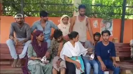 फिरोज़ाबाद: ताडो वाली बगिया इलाके में विवाहिता के मायके और ससुराल पक्ष के बीच जमकर चले लाठी-डंडे, करीब 10 लोग जख्मी