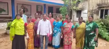 నాగర్ కర్నూల్: నాగర్ కర్నూల్ లో సిపిఎం ఆధ్వర్యంలో ఎమ్మార్వో కార్యాలయం ముందు ధర్నా, సిఐటియు ఆధ్వర్యంలో మధ్యాహ్న భోజన కార్మికుల సమావేశం