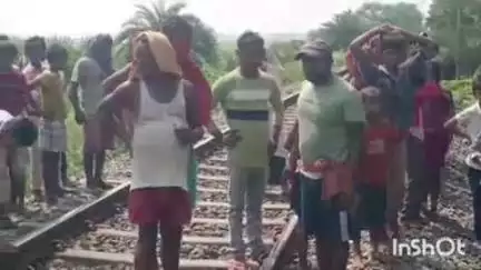 बखरी: बखरी के बभाइन रेलवे ढाला के पास मिली युवती की सिर कटी लाश, इलाके में फैली सनसनी