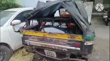 गोलमुरी-सह-जुगसलाई: एग्रीको लाइट सिग्नल के पास ट्रक और ऑटो की टक्कर में चार लोग घायल