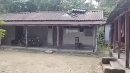 আলিপুরদুয়ার ২: মহাকালগুড়ি গ্রাম পঞ্চায়েত এলাকায় আইসিডিএস কেন্দ্র বেহাল #jansamasya