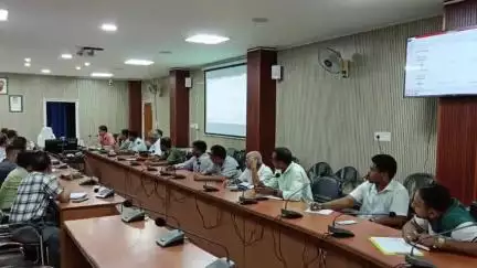 বালিজানা: জিলা আয়ুক্তৰ কাৰ্যালয়ত ধৰতী আবা অভিযানৰ প্ৰস্তুতি সভা অনুষ্ঠিত, উপস্থিত অতিৰিক্ত জিলা আয়ুক্ত কল্যাণী কংকণা দাস