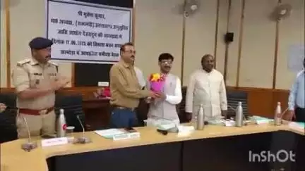 अल्मोड़ा: विकास भवन सभागार में अनुसूचित जाति आयोग के अध्यक्ष ने योजनाओं की गहन समीक्षा की, अधिकारियों को दिए आवश्यक दिशा निर्देश
