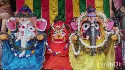 ଫୁଲବାଣୀ ସହର: ଆଜି ଗଜାନନ ବେଶ ରେ ଭକ୍ତ ଙ୍କୁ ଦର୍ଶନ ଦେଲେ ମହାପ୍ରଭୁ,କଂଧମାଳ ଜିଲ୍ଲାର ବିଭିନ୍ନ ଜଗନ୍ନାଥ ମନ୍ଦିର ରେ ଏହି କାର୍ଯ୍ୟକ୍ରମ ଅନୁଷ୍ଠିତ ହୋଇଛି