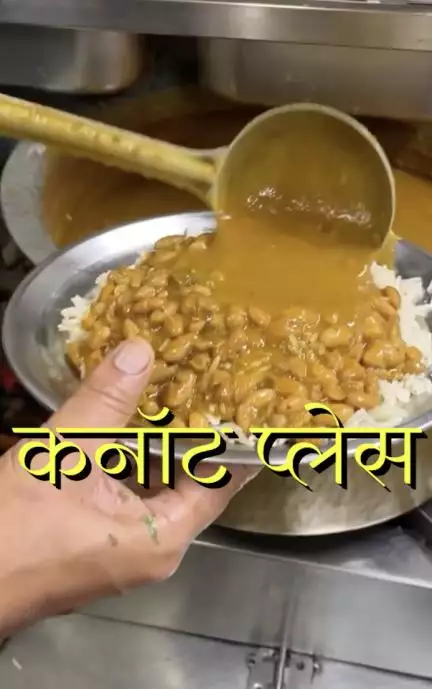 सारा ‘स्वाद’ एक ही दुकान पर! कनॉट प्लेस का फेमस ढाबा फूड