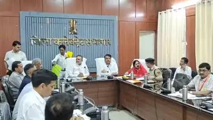 पाली: पाली में बारिश के समय आने वाले फॉल्ट को तुरंत ठीक करने के लिए ऊर्जा मंत्री ने अधिकारियों को दिए आवश्यक दिशा निर्देश