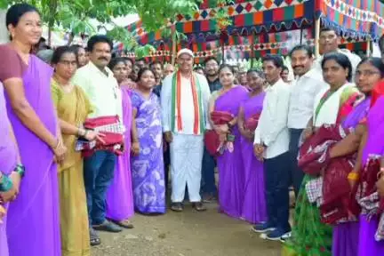 మణుగూరు: ప్రొఫెసర్ జయశంకర్ బడిబాట కార్యక్రమంలో పాల్గొన్న ఎమ్మెల్యే పాయం
