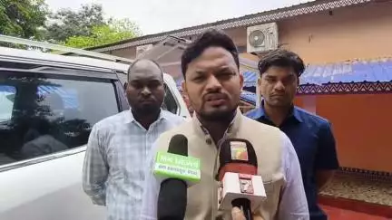 ଲକ୍ଷ୍ମୀପୁର: ଏ ଡବଲ ଇଞ୍ଜିନ ସରକାର ଭାବୁଛନ୍ତି ଲୋକ ବୋଧେ ଭକୁଆ ଏ ଭଳି କୋରାପୁଟ ଠାରେ ବିକାଶ ମେଳାକୁ ନେଇ ପ୍ରତିକ୍ରିୟା ଦେଲେ ଲକ୍ଷ୍ମୀପୁର ବିଧାୟକ