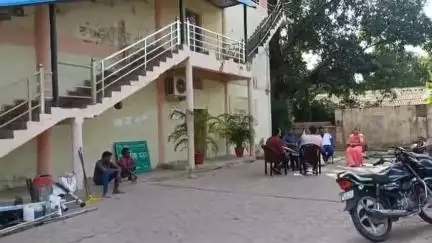 अंबिकापुर: अंबिकापुर नगर निगम क्षेत्र में पानी टंकियों की सफाई अत्याधुनिक मशीनों से की जा रही है