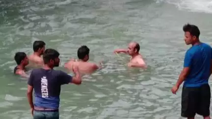घाट: संगोला के पास नंदाकिनी नदी में नहाते समय युवक की डूबने से हुई मौत, पुलिस खोजबीन में जुटी