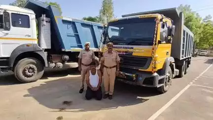 #Balotra:ऑपरेशन अखरोट के तहत अवैध बजरी से भरा डम्पर जब्त।

खेमाराम गिरफ्तार

#BalotraPolice #OperationAkhrot #BajriMafia