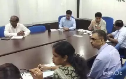 किरनापुर: प्रमुख सचिव ने वीसी के माध्यम से ज़िले के कलेक्टर सहित राजस्व अधिकारियों को विभाग की नई प्रक्रिया बताई