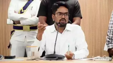 వనపర్తి: ఉపాధ్యాయులు అంకిత భావంతో విద్యాబోధన చేయాలన్న వనపర్తి జిల్లా కలెక్టర్ ఆదర్శ్ సురభి