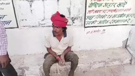 दतिया: ग्राम मैथाना पहूज के पास अज्ञात बाइक चालक ने टक्कर मारी, 2 लोग घायल, गंभीर हालत में ज़िला अस्पताल रेफर