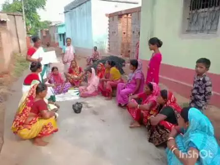 नाला: डुमरिया समेत कई जगहों पर 'चुप्पी तोड़ो, स्वस्थ रहो' अभियान खत्म, किशोरियों और महिलाओं को दिलाई गई शपथ