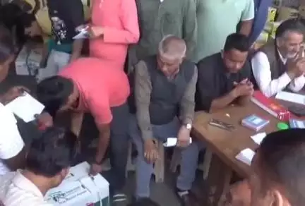 शिमला शहरी: हिमाचल में स्टोन फ्रूट बन रहा सेब का मजबूत विकल्प, कारोबारियों ने ढली में कहा- देश-विदेश में बढ़ रही मांग