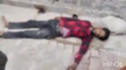 उन्नाव: गंगाघाट कोतवाली क्षेत्र के रहमत नगर में ईशा खान की मस्जिद के पास मिला अज्ञात युवक का शव