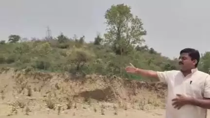 ਰੂਪਨਗਰ: ਪੰਜਾਬ ਮੋਰਚਾ ਦੇ ਕਨਵੀਨਰ ਗੌਰਵ ਰਾਣਾ ਪਹੁੰਚੇ ਪਿੰਡ ਖੂਹੀ ਵਿਖੇ, ਸੰਤਾਂ ਵੱਲੋਂ ਬਣਾਏ ਜਾ ਰਹੇ ਟੋਬੇ ਅਤੇ ਸੜਕ ਨੂੰ ਲੈ ਕੇ ਕੀਤੀ ਸ਼ਲਾਘਾ