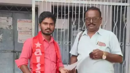 గాలివీడులో ప్రైవేట్ పాఠశాలల దోపిడీపై ఎంఈఓ నాగరాజుకు వినతిపత్రం అందజేసిన AISA జిల్లా ప్రధాన కార్యదర్శి తుమ్మల లవకుమార్