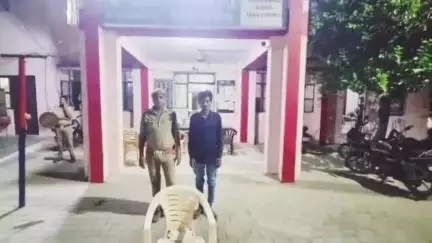 अतरौली: छर्रा पुलिस ने सट्टे की खाईवाड़ी करते हुए एक अभियुक्त को किया गिरफ्तार
