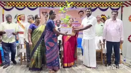 உடையார்பாளையம்: குருவாலப்பர்கோவில் ஸ்ரீ மீரா மகாலில் நடைப்பெற்ற மக்கள் தொடர்பு முகாமில் 91.09 லட்சம் ரூபாய் மதிப்பீட்டில் நலத்திட்ட உதவிகள் வழங்கல்