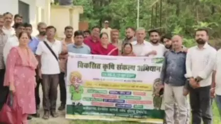 पांवटा साहिब: पावंटा साहिब गिरिपार के भरोग़ बनेड़ी में प्राकृतिक खेती को बढ़ावा देने के लिए किसानों के लिए लगाया जागरूकता शिविर