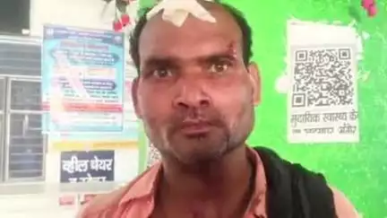 खड़गपुर: गंगटा थाना के पास अनियंत्रित ट्रक ने ऑटो को मारी टक्कर, चालक समेत पांच घायल, एक रेफर