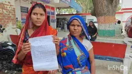 बिंदकी: दरबेशाबाद गांव में पावर हाउस के समीप घरेलू विवाद के चलते मां-बेटी के साथ की गई मारपीट, पुलिस में की गई शिकायत