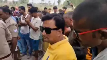 गोंडा: दुर्गा वैनिया गांव में पेड़ से लटका हुआ मिला युवक का शव, परिवार में मचा हड़कंप, पुलिस ने शव को भेजा पोस्टमार्टम