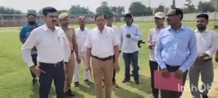 बलिया: DM ने 21 जून 2025 को होने वाले 11वें अंतरराष्ट्रीय योग दिवस की तैयारियों का वीर लोरिक स्पोर्ट्स स्टेडियम में लिया जायजा